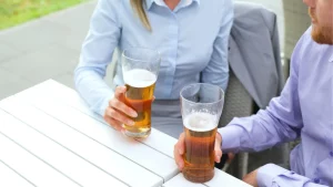 Un trabajador que consume alcohol durante su tratamiento farmacológico puede ser sometido a un despido procedente