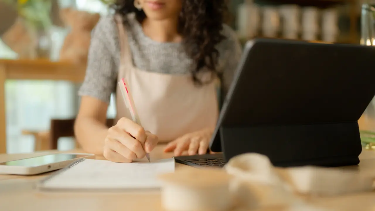 PEL Autónomos financia las cuotas de la seguridad social de los autónomos y profesionales