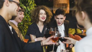 Se puede despedir por actitudes impropias en una cena de empresa a un trabajador