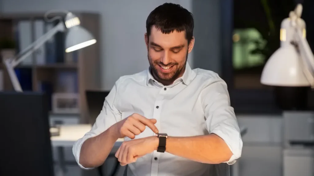 Además de elaborar un protocolo interno de registro de jornada, el futuro RD prevé la necesidad de formar a los trabajadores sobre el mismo