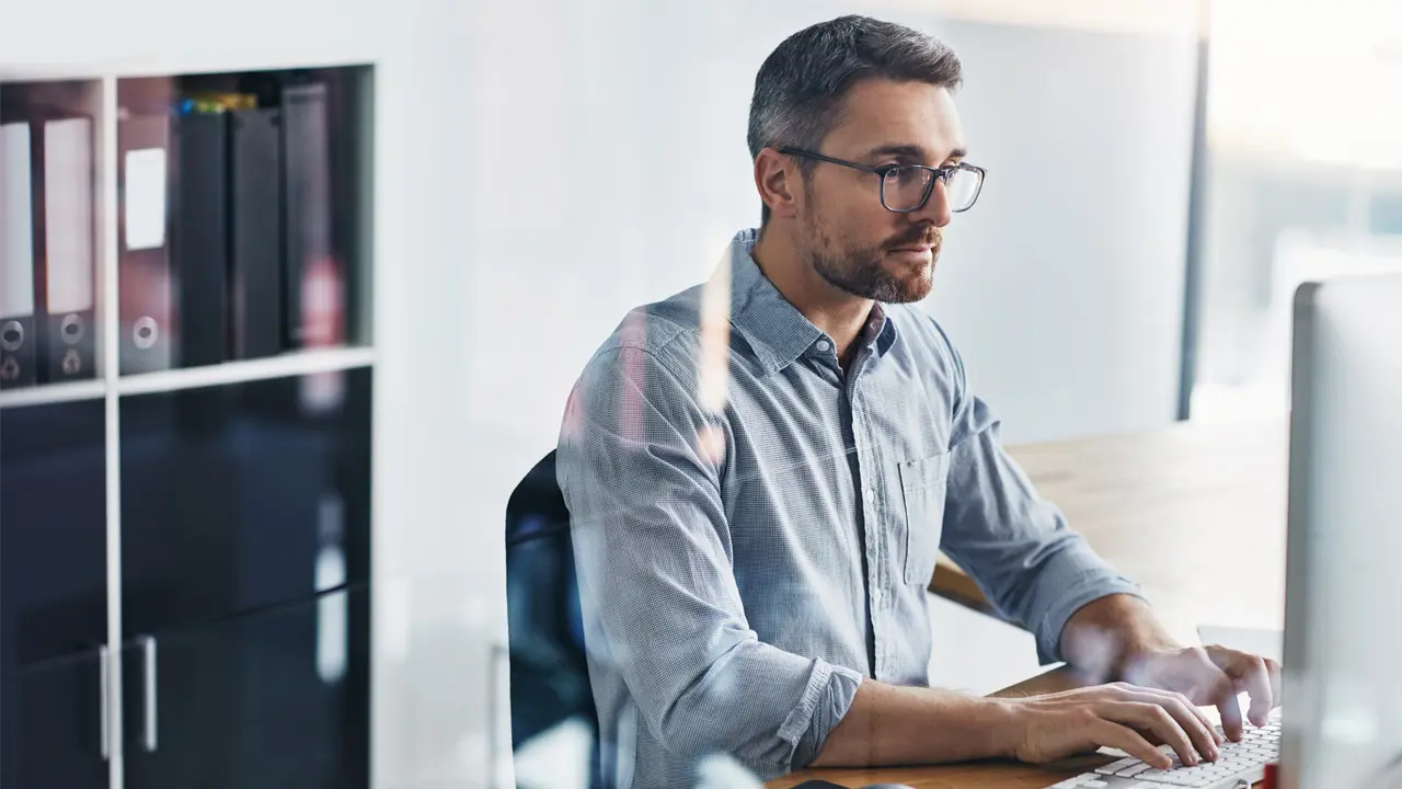 El derecho a participar en un concurso de méritos de los interinos de larga duración está siendo reconocido por la Justicia