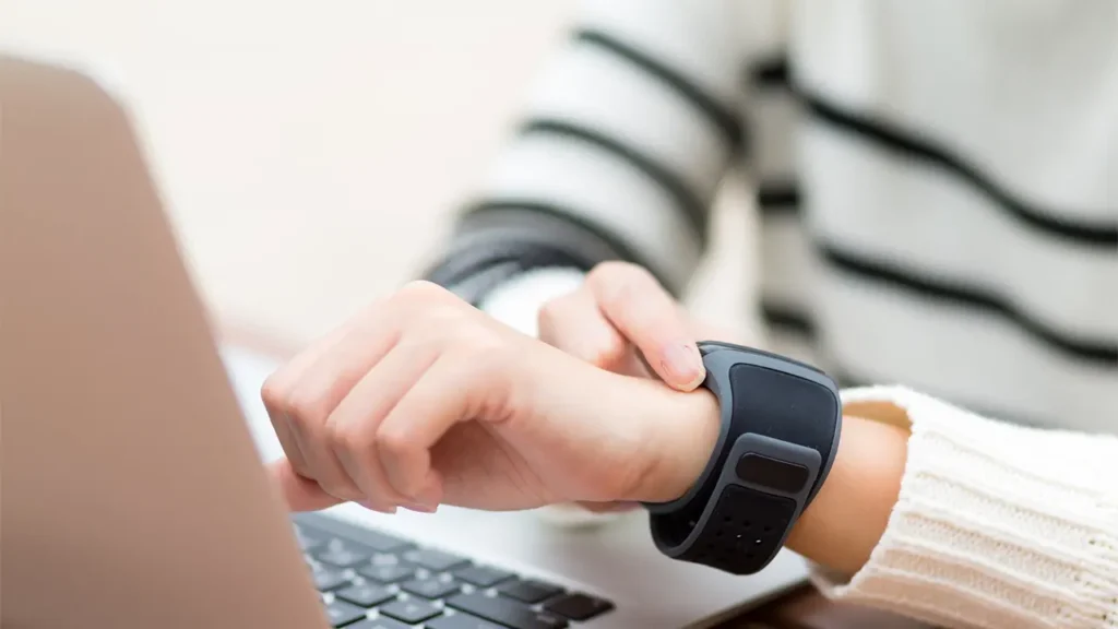 Un protocolo de registro de jornada debe indicar con claridad las obligaciones de los trabajadores y los medios disponibles para fichar